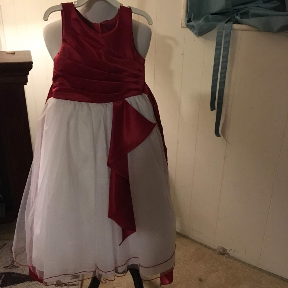 Girl’s dress/gown